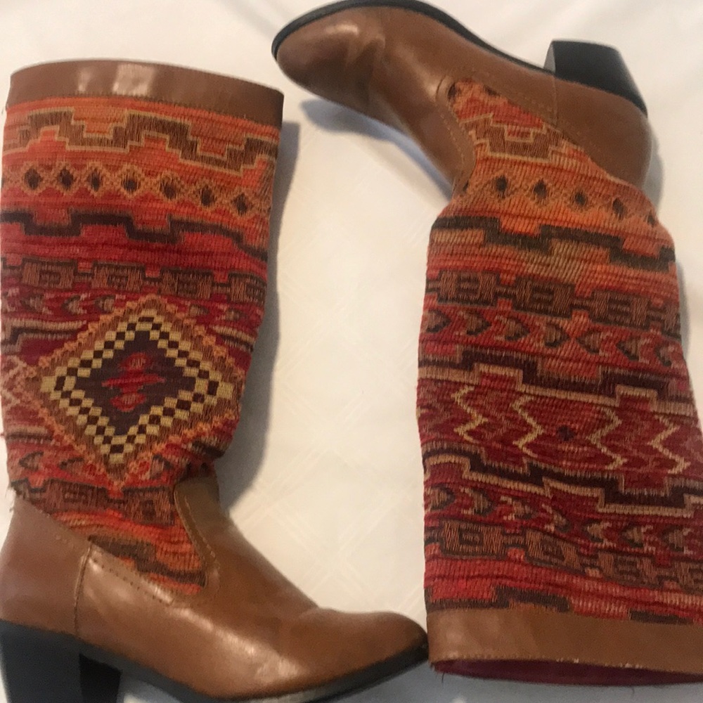 Faux leather knee boots with Aztec print